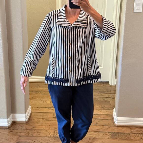 Chicos Navy Blue White Stripe Lightweight Jacket Zipper Front Roll Tab Sleeve XL - Picture 8 of 12